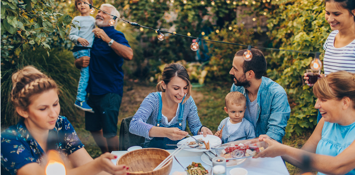 multi-generational family dinner